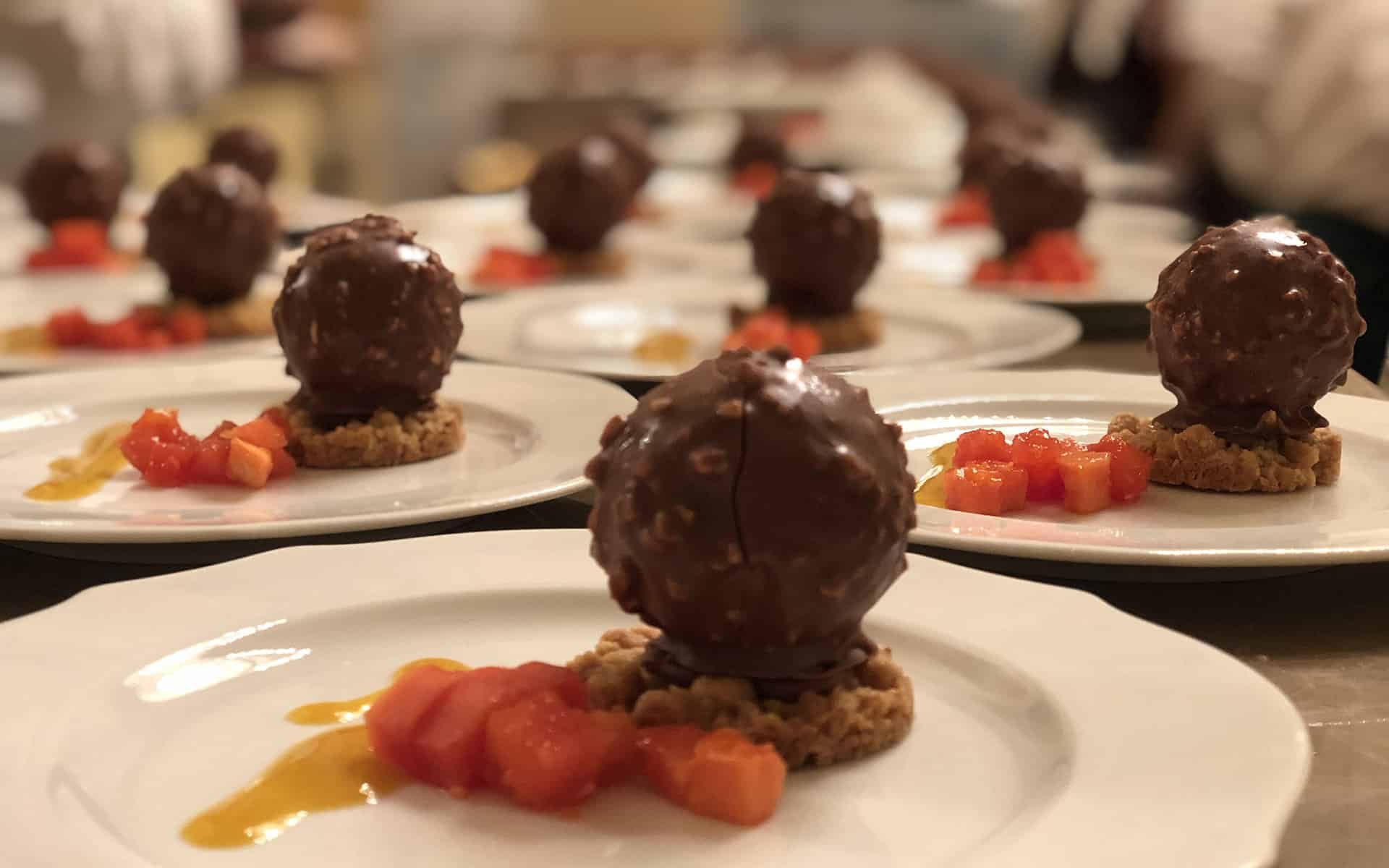 Mono-porzione-di-croccante-Caffe-Scala-catering-Milano