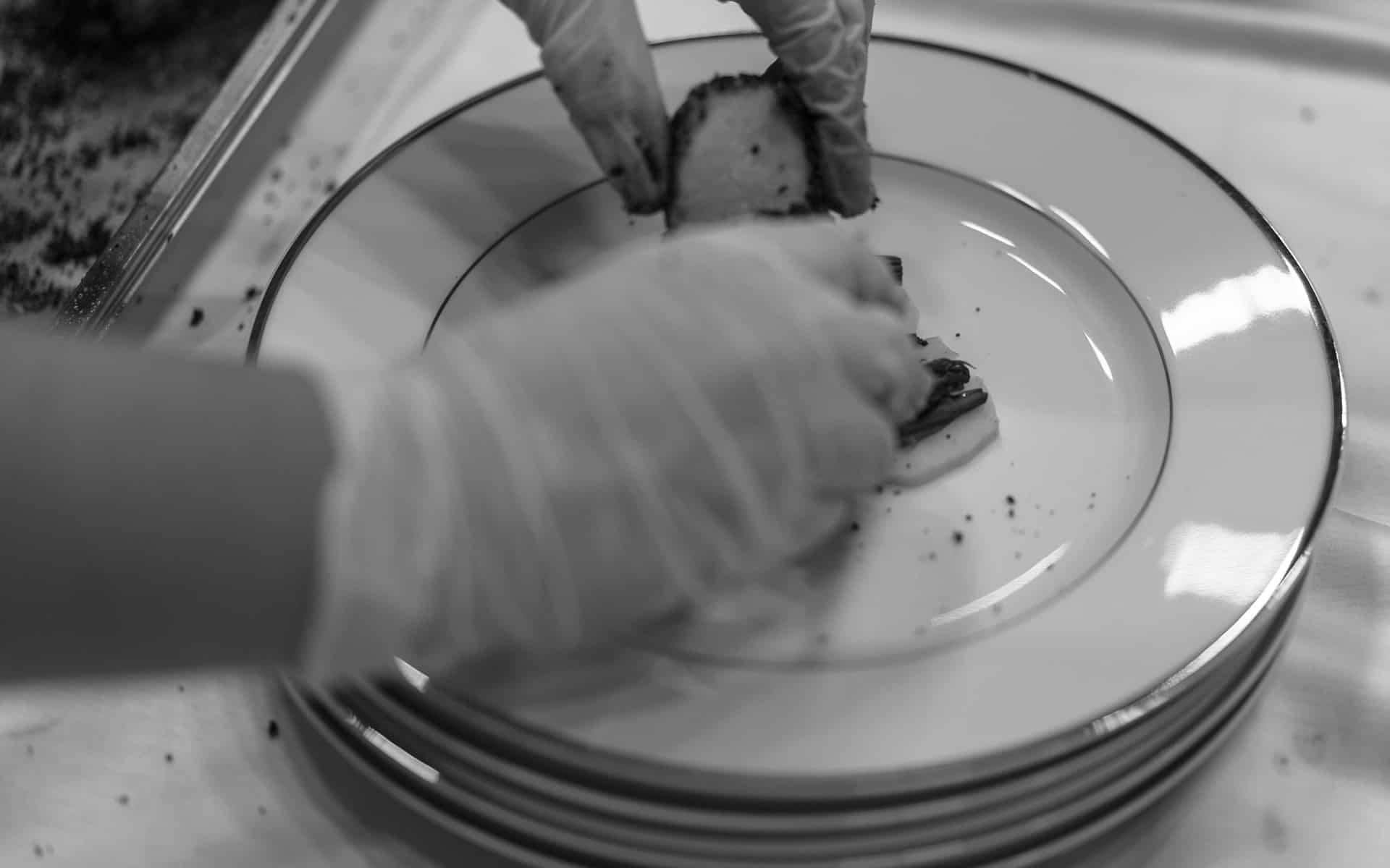 Preparazione-Piatti-Caffè-Scala-Milano_1