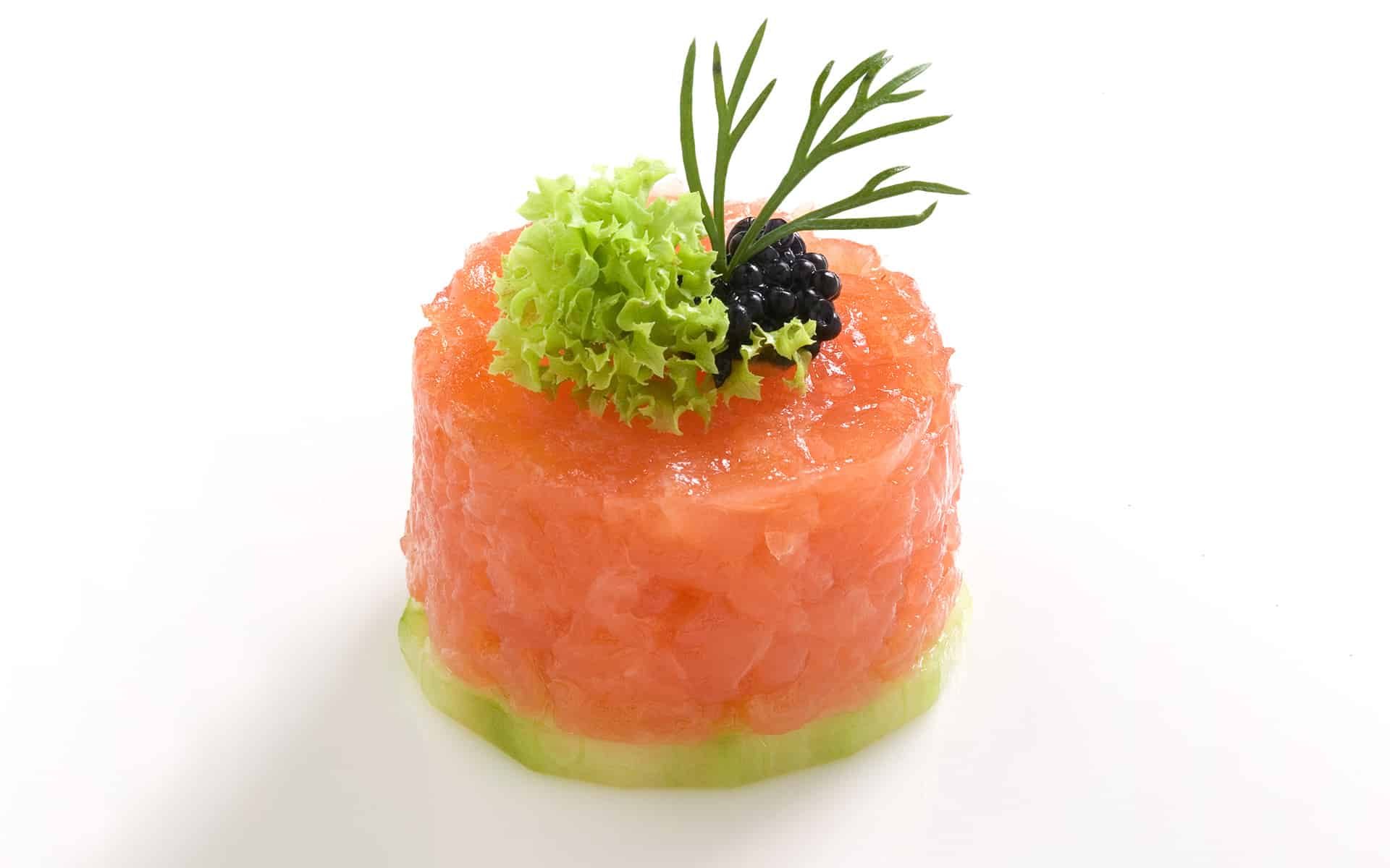 Tartare-di-salmone-e-cetriolo-Caffe-Scala-catering-Milano